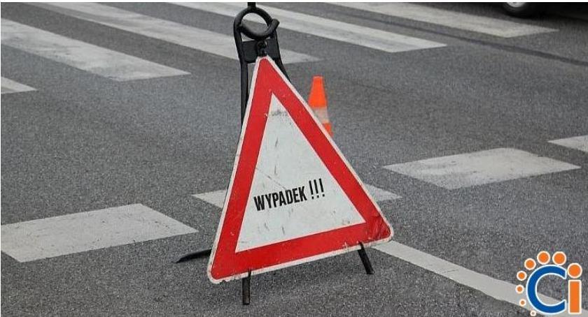 Z ostatniej chwili: Wypadek przy rondzie w Ciechanowie