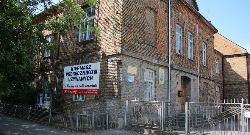 Nie będzie kiermaszu podręczników w Katoliku