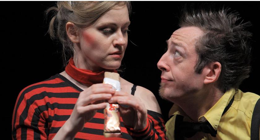 Teatr na Walizkach na ul. Warszawskiej