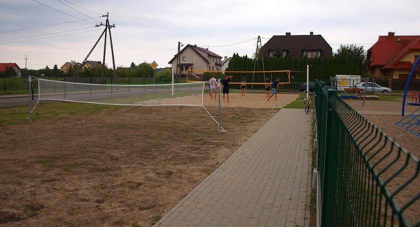 Nowe boiska i siłownia w Glinojecku już gotowe