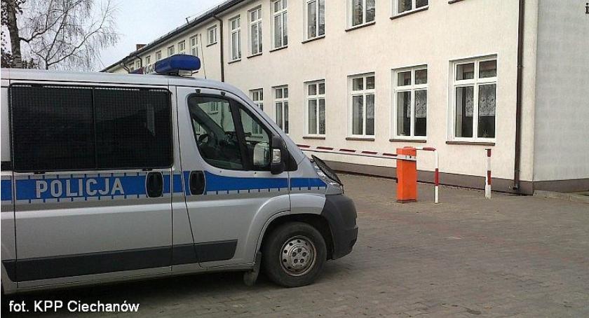 Blisko 60 nieprawidłowości w pobliżu ciechanowskich szkół