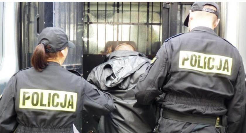 Przez dwa lata ukrywał się przed policją. Trafł za kratki