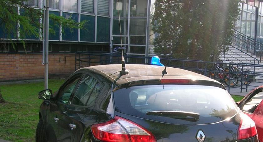 Wypadek na chodniku przy Starostwie Powiatowym w Ciechanowie
