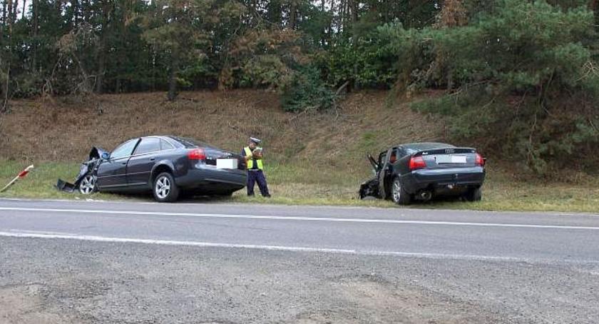 Zderzenie dwóch Audi. Są ranni