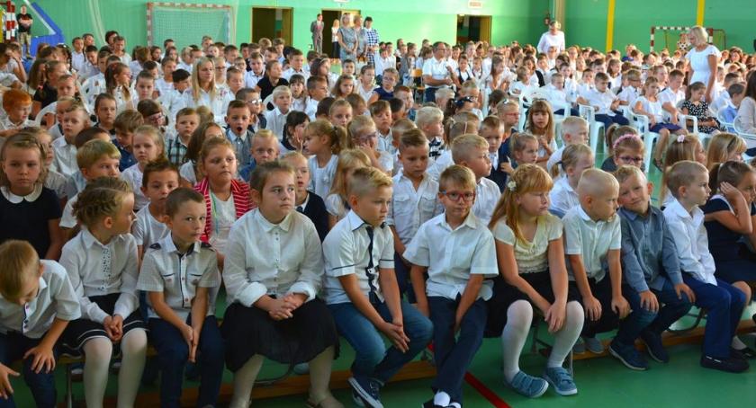 Uczniowie SP 4 obchodzili Święto Patrona [zdjęcia]