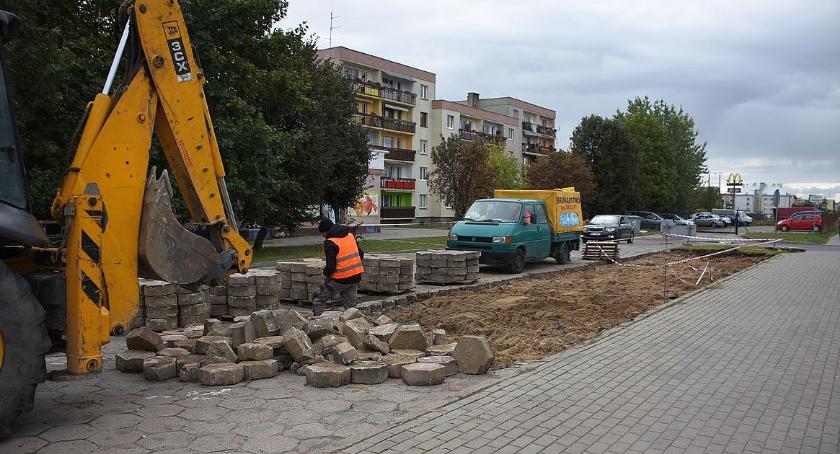 Na ul. Armii Krajowej rozpoczął się remont parkingów
