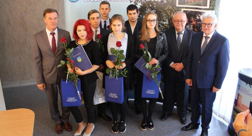 Nagrody dla najlepszych maturzystów z powiatu ciechanowskiego [zdjęcia]