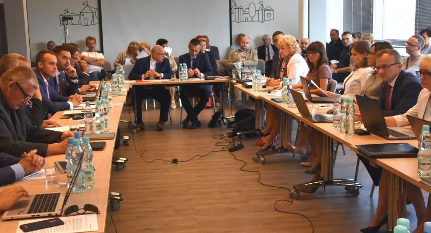 Przed nami wrześniowa sesja Rady Miasta Ciechanów [porządek obrad]