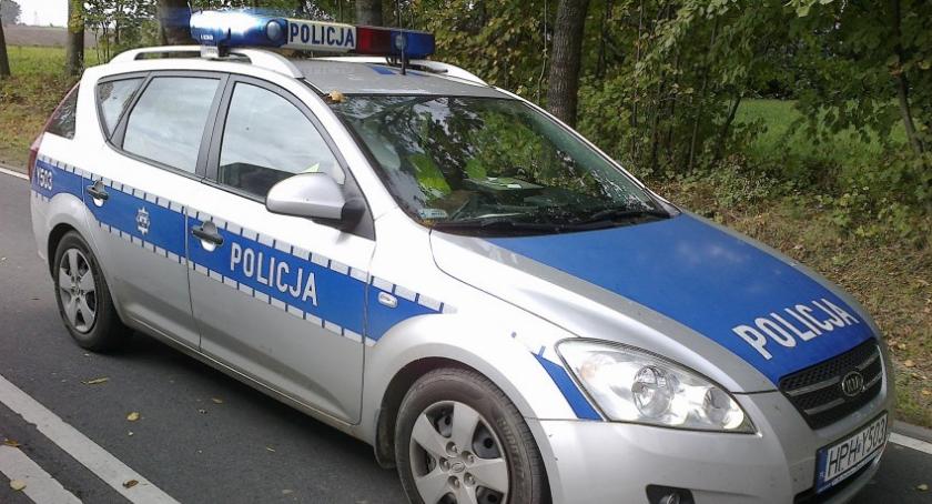 Policyjny pościg za pijanym nastolatkiem. Kierował bez prawka