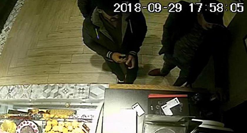Ukradli puszkę z datkami dla chorego dziecka. Szuka ich policja [wideo/zdjęcia]