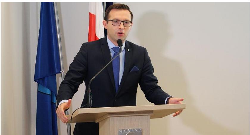 Nieoficjalnie: Krzysztof Kosiński wygrywa w pierwszej turze