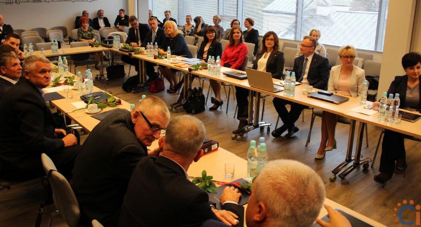 Otrzymali podziękowania za cztery lata pracy. Za nami pożegnalna sesja Rady Miasta [zdjęcia]