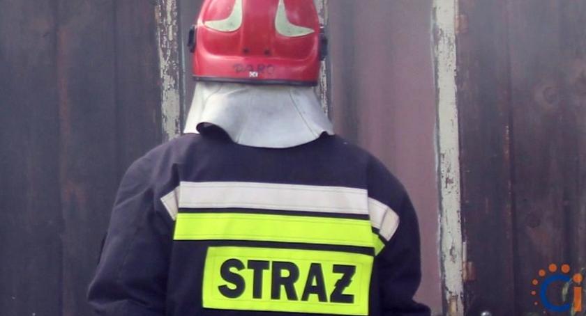 Wybili szybę i weszli do domu. W środku znaleziono zwłoki