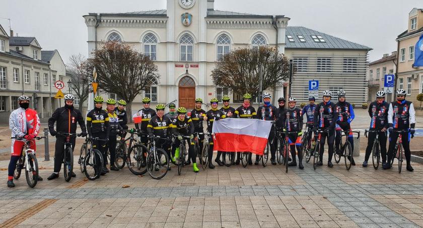 Kolarze z Ciechanowa też uczcili 100-lecie niepodległości