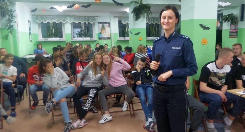 Policjanci spotkali się z młodzieżą z Sońska