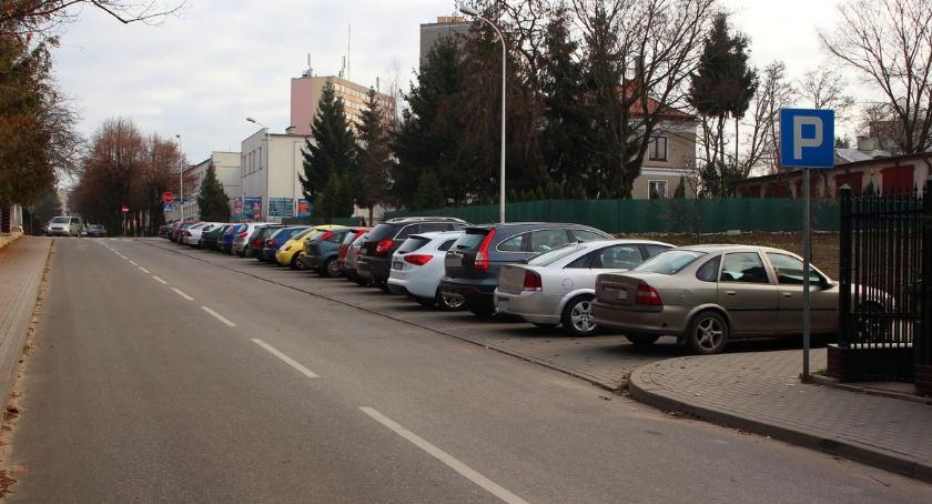 W Ciechanowie będzie więcej płatnych parkingów? Jest projekt uchwały