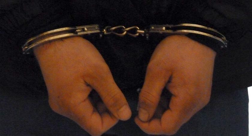 Napadli go w lesie. Policja zatrzymała dwie osoby