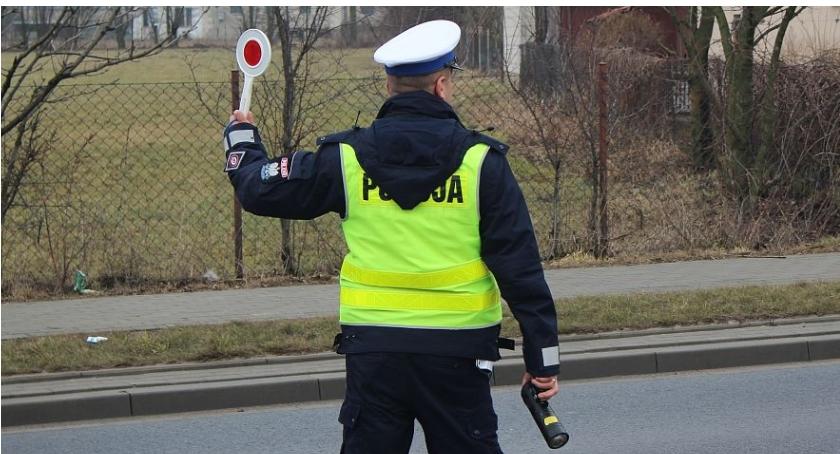 18-latek szalał na drogach pow. ciechanowskiego. Uzbierał 21 punktów