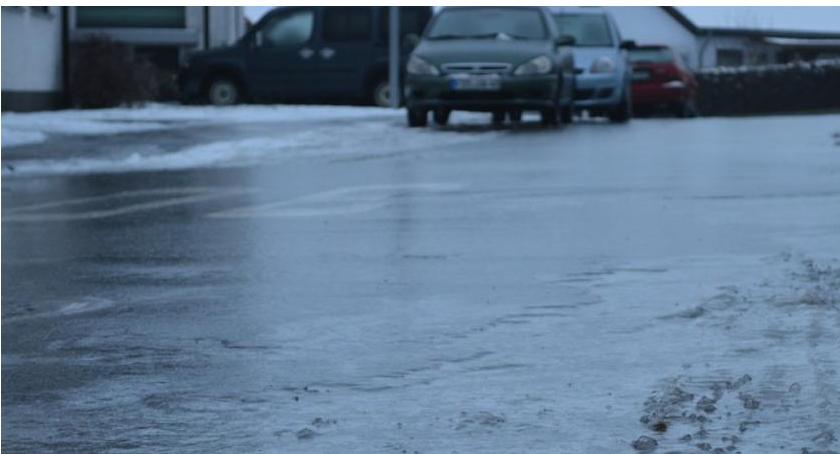 Będzie ślisko! Ostrzeżenie dla powiatu ciechanowskiego