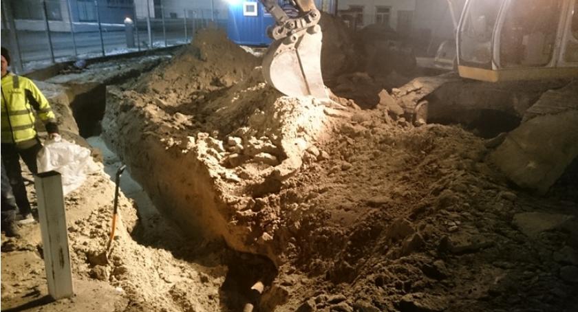 Awaria gazociągu pod Ciechanowem. Interweniowali strażacy [zdjęcia]