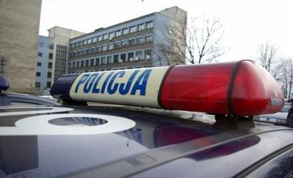 Kierowca volkswagena potrącił kobietę podczas cofania 