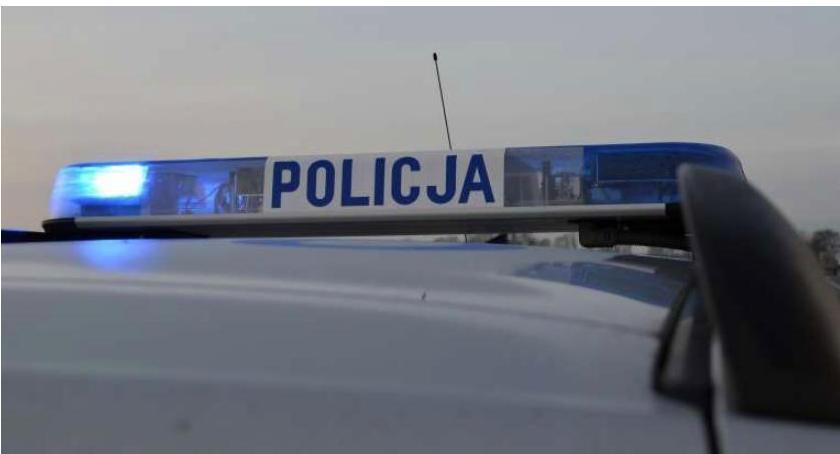 20-latek kierował po narkotykach. Pasażer posiadał środki odurzające