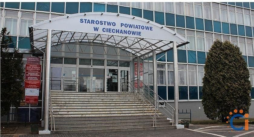 Starostwo Powiatowe zatrudni dwie osoby w jednym wydziale