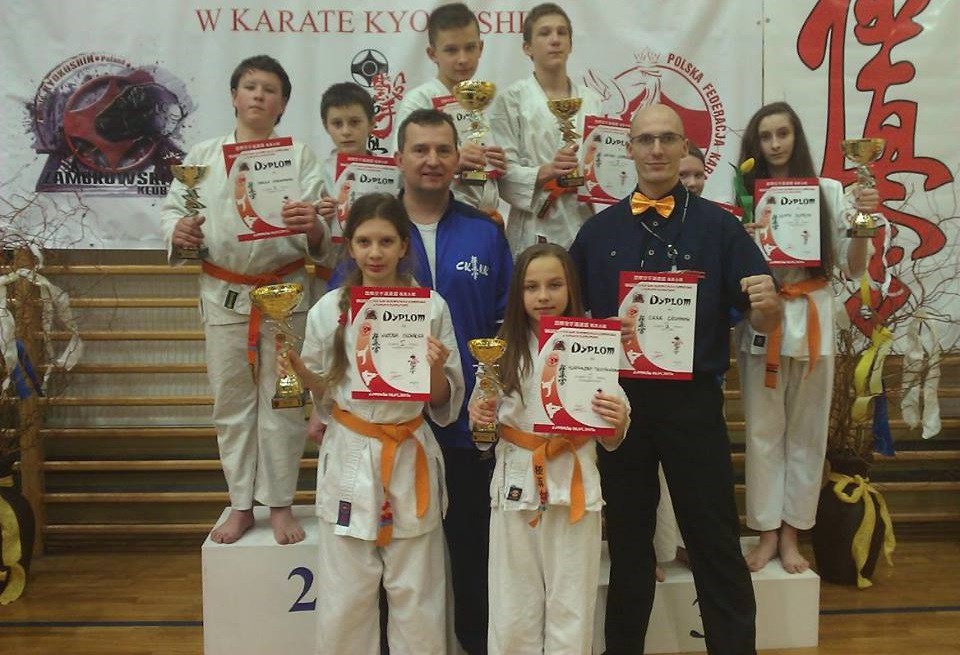 Siedem medali zawodników Ciechanowskiego Klubu Karate Kyokushin!
