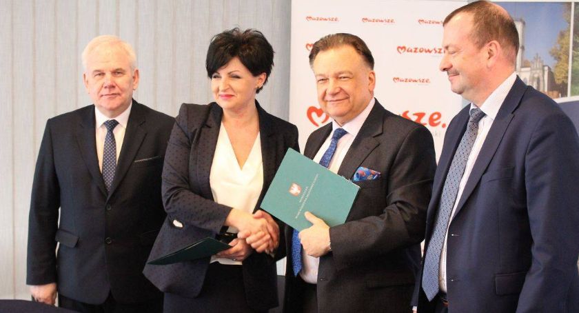 W centrum Ciechanowa stanie nowy budynek administracyjny - relacja wideo