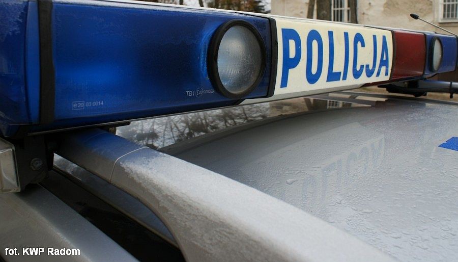 Wypadek w zakładzie pracy. 22-latek stracił część prawej ręki