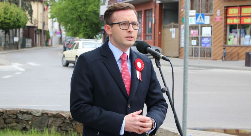 Prezydent w Święto Konstytucji: Współczesność powinna kształtować się bez błędów przeszłości