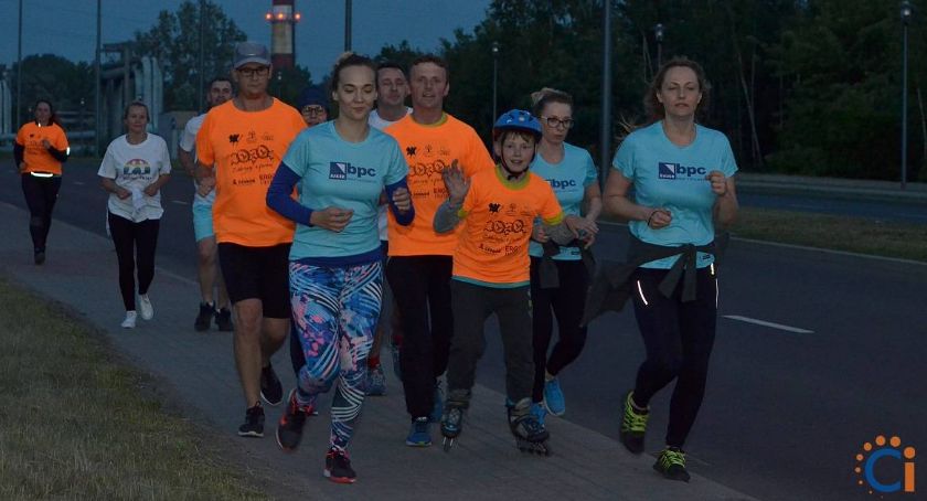 48-godzinne bieganie po raz trzeci w Ciechanowie. Ty też możesz pomóc małej Ani