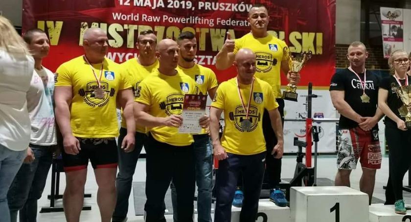 Ciechanowianie z wicemistrzostwem Polski w wyciskaniu sztangi leżąc!