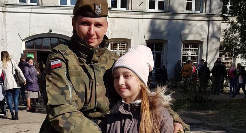 Moja mama jest żołnierzem – rozmowa z matkami, które postanowiły założyć mundur 