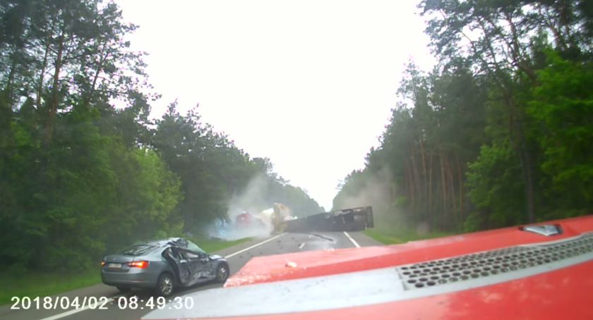Tak doszło do zderzenia czterech pojazdów pod Glinojeckiem [WIDEO]
