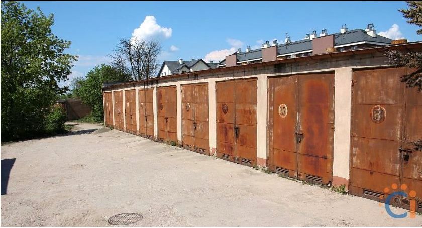 Nie wyburzajcie garaży - mieszkańcy piszą petycję do władz miasta