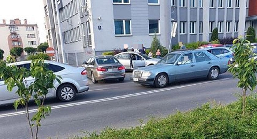 Omal nie rozjechał pieszych w centrum Ciechanowa. Miał prawie 3 promile!