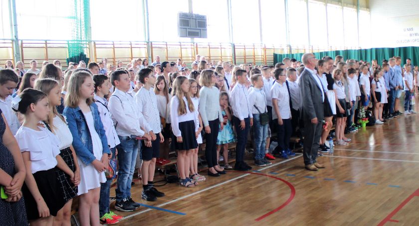 Mamy wakacje!  Zakończenie roku szkolnego w SP 3 [zdjęcia]