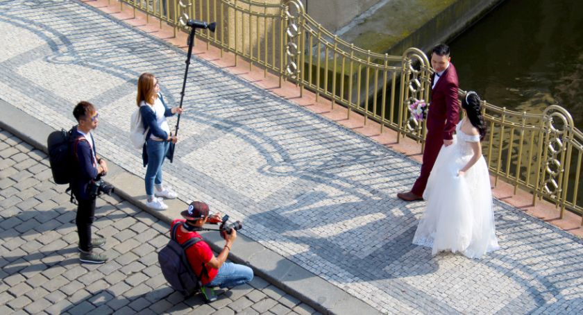 Zdjęcia ze ślubu i wesela - są nasze czy fotografa?