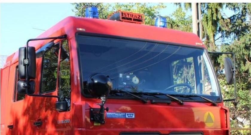 Autobus zapalił się przy sali bankietowej