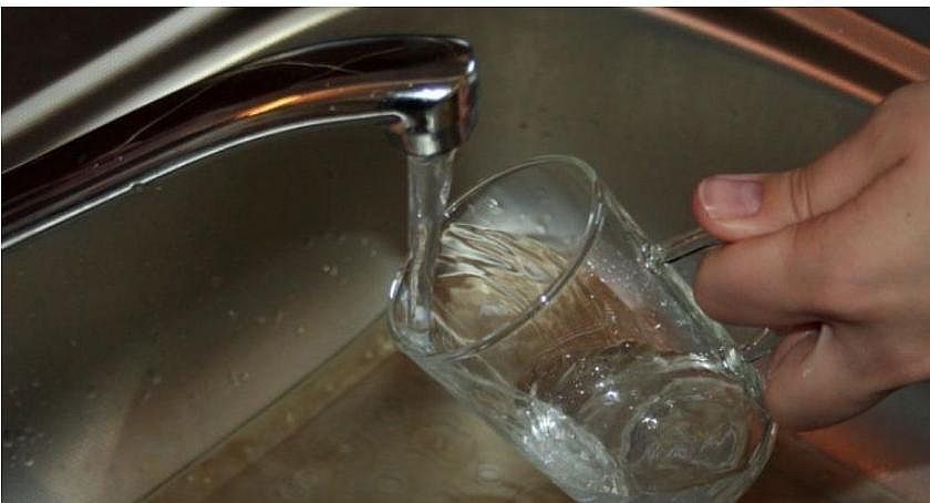 Bakteria nie odpuszcza. Woda w Ciechanowie do spożycia tylko po przegotowaniu
