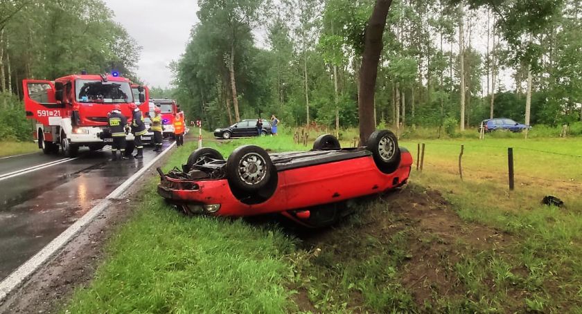 Audi dachowało na drodze krajowej [zdjęcia]