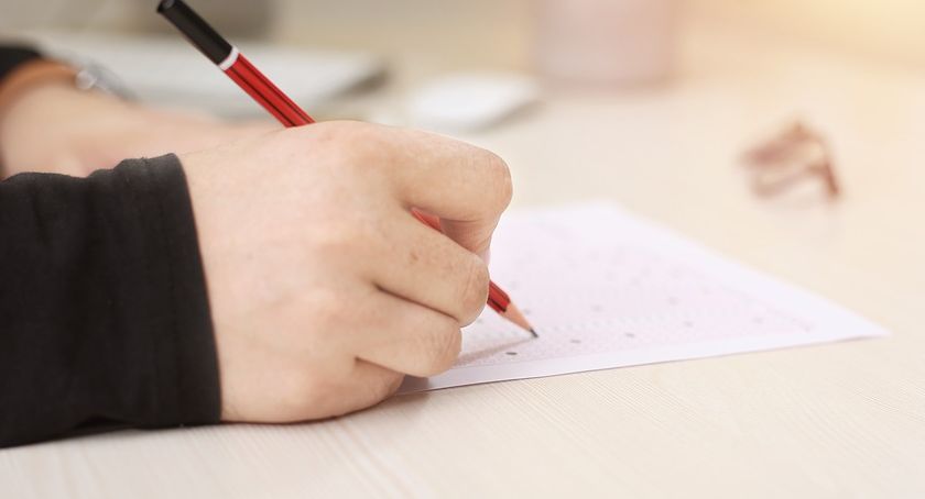 Która szkoła średnia była najlepsza? Podsumowanie wyników matur 2019 w powiecie ciechanowskim