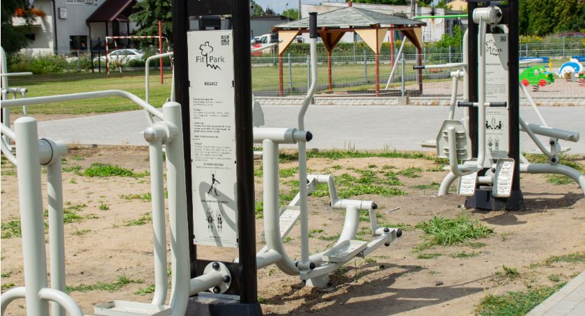 Modernizacja ulic trwa - na osiedlu „Kwiatowym” powstała siłownia zewnętrzna 