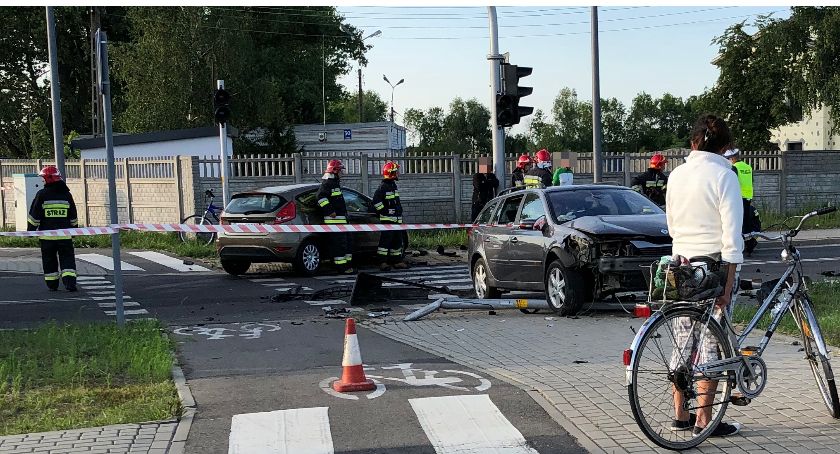 Zderzenie osobówek na ul. Leśnej. Jeden z kierowców był pijany