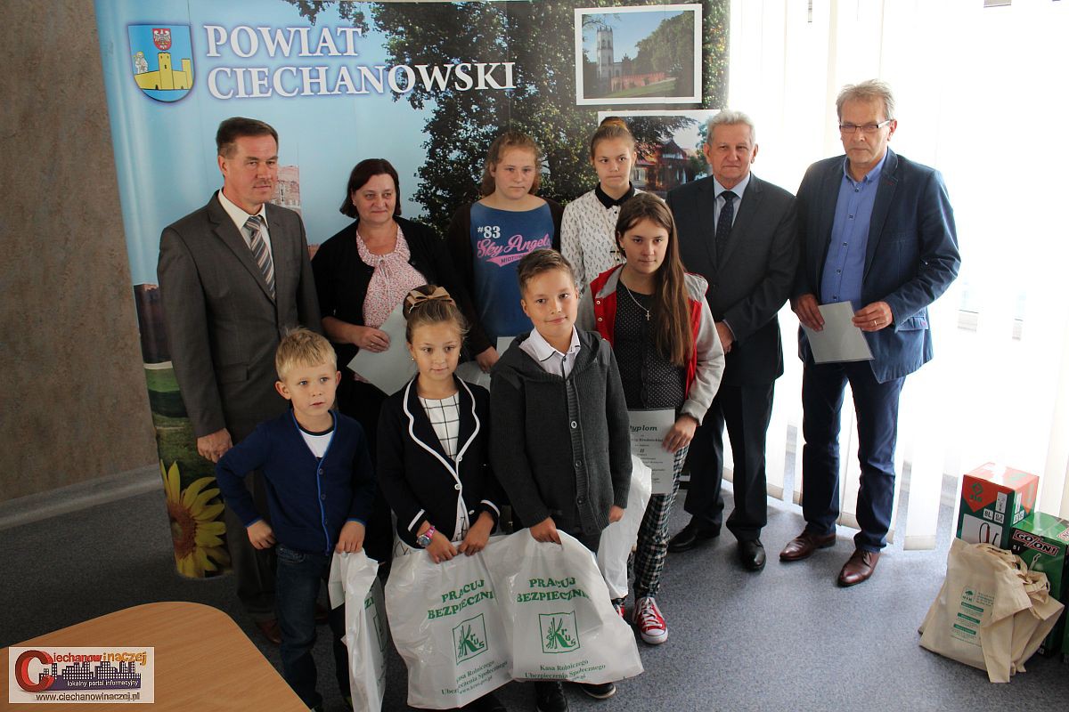 Mieszkańcy powiatu ciechanowskiego laureatami konkursów zorganizowanych przez KRUS (zdjęcia)