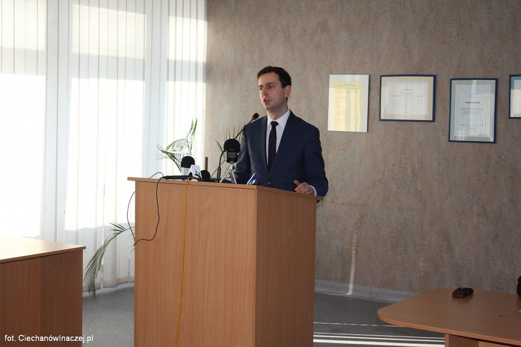 Minister pracy w Ciechanowie o reformie urzędów pracy i Karcie Dużej Rodziny
