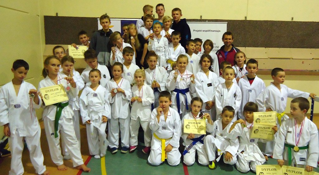 21 medali zawodników TKKF Promyk!