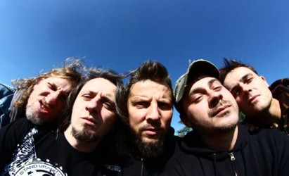 Zatrzymać przemoc !  Koncert zespołu Luxtorpeda.