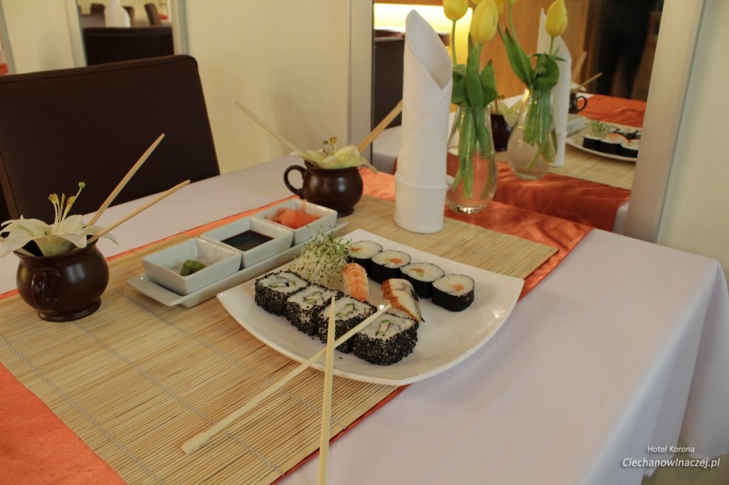 Sushi w Hotelu Korona. Historia tradycyjnego japońskiego dania.